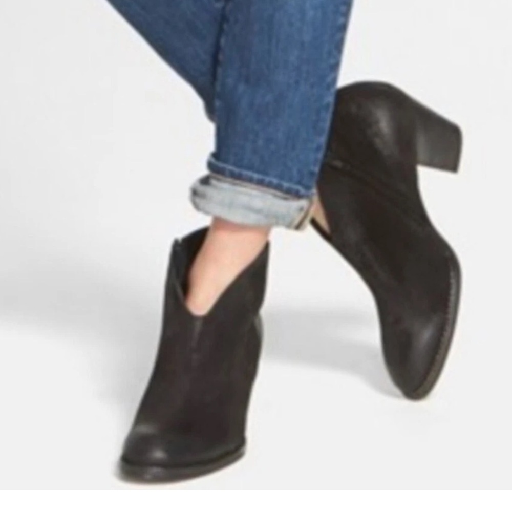 Paul Green Delgado Suede Ankle Boots
